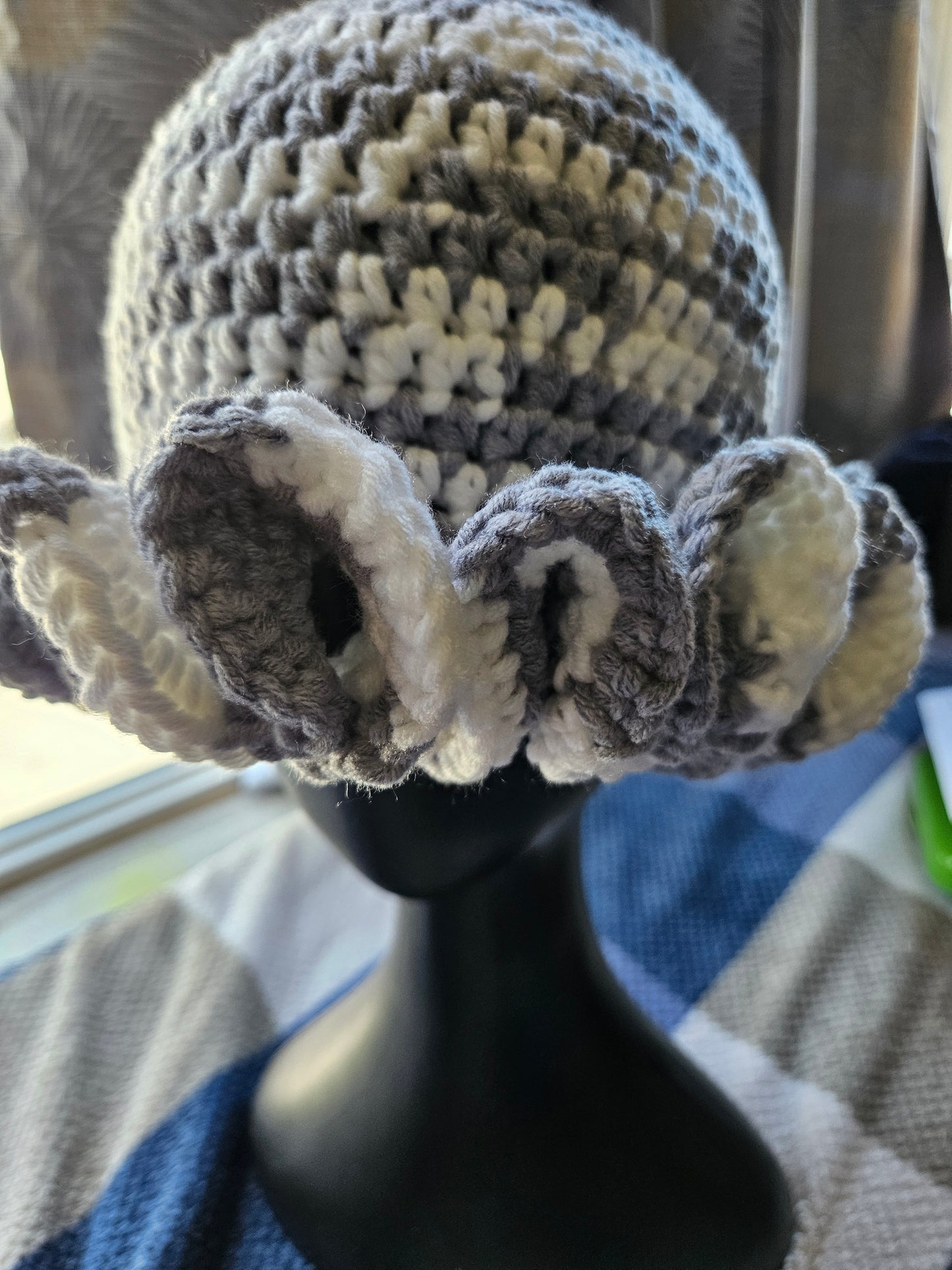 Silver Cozy Cotton Yarn Ruffle Hat